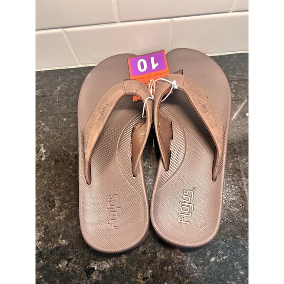 NWT Flojos Men's Slip-On Flip Flop Sandals Everyday Comfort Summer Brown Size 10 - Picture 8 of 10